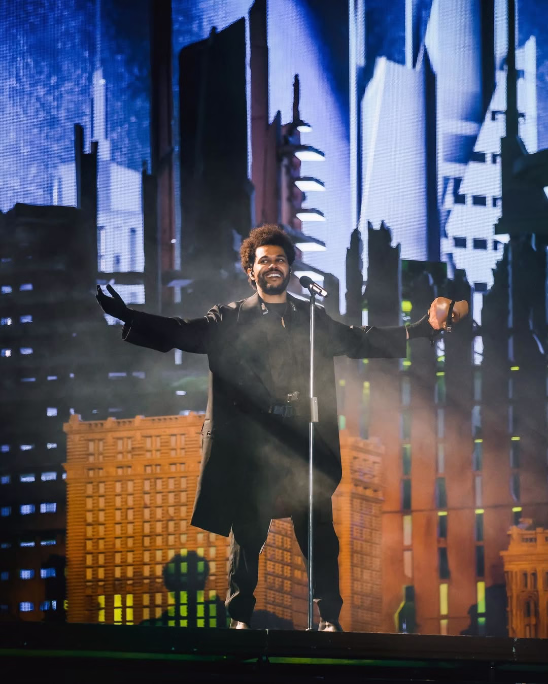 The Weeknd performing live at Northwest Stadium, Landover, on August 2, 2025, during his highly anticipated concert with Playboi Carti and Mike Dean.